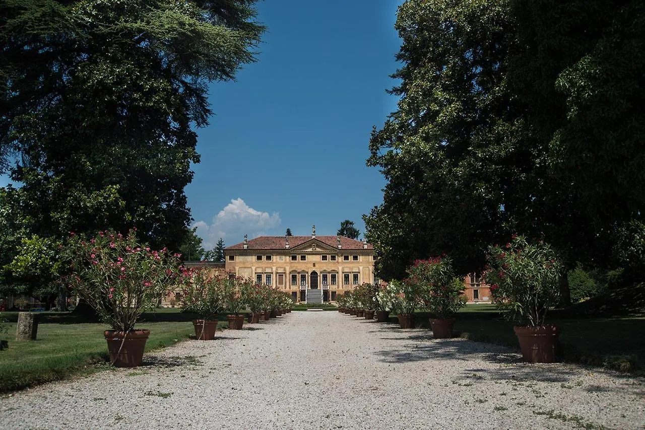 Villa Curti Sovizzo Bed and breakfast
