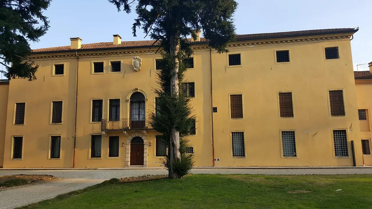 Villa Curti Sovizzo Bed and breakfast